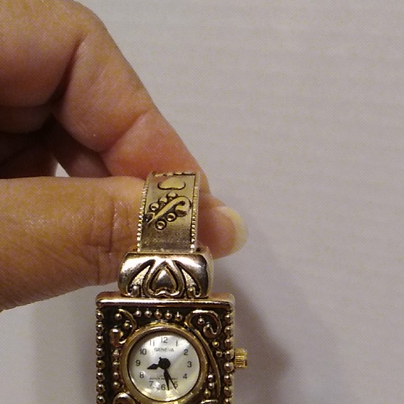 Nwot Geneva  Dress Watch - Picture 8 of 9